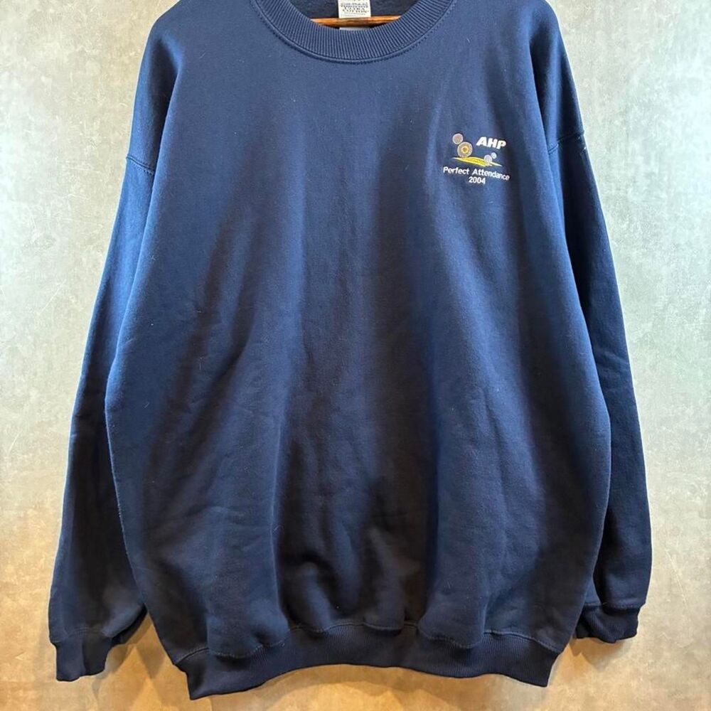 Gildan Men's Navy and Black Sweatshirt